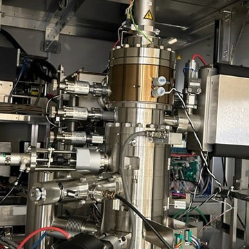 Hitachi CG 5000 CD-SEM (Critical Dimension Scanning Electron Microscope)