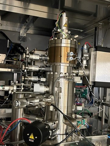 Hitachi CG 5000 CD-SEM (Critical Dimension Scanning Electron Microscope)