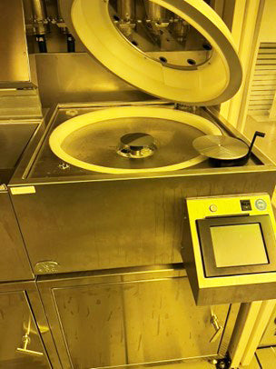 CEE 450 Spin Coater / Hot Plate