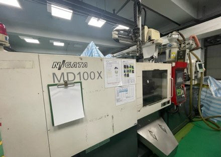 Nigata MD 100 X Injection Molding Machine
