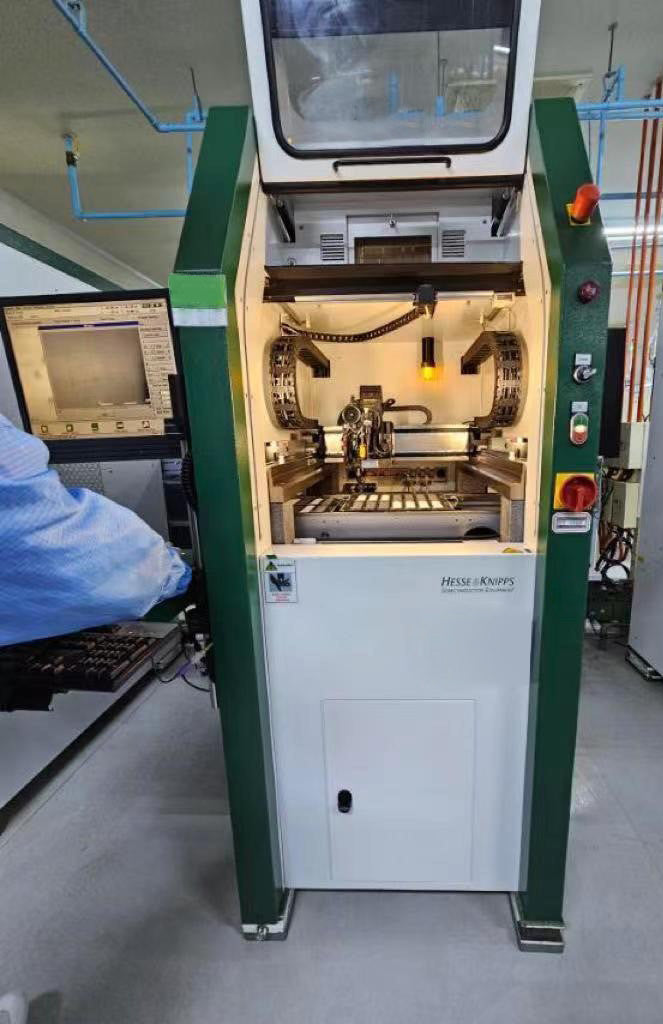 Hesse & Knipps (H&K) BJ 820 Wire Bonder