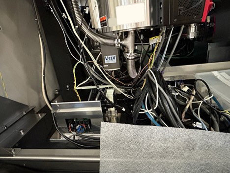 Hitachi CG 5000 CD-SEM (Critical Dimension Scanning Electron Microscope)