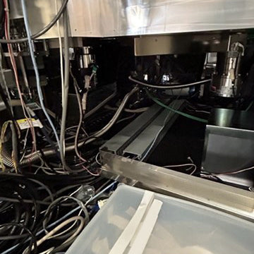 Hitachi CG 5000 CD-SEM (Critical Dimension Scanning Electron Microscope)