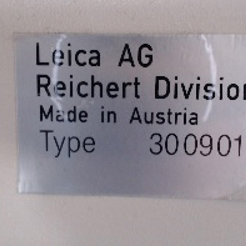 KLA / Leica 300901 Microscope