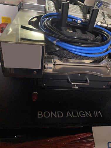 SUSS Bond Aligner