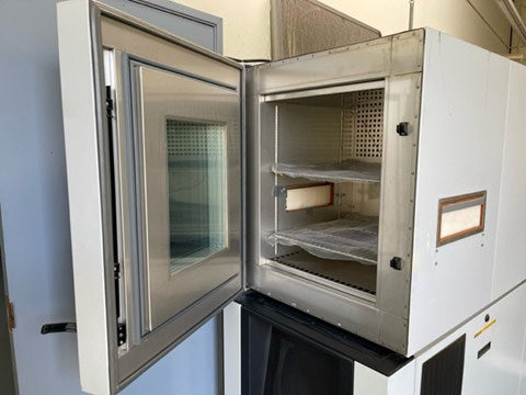 Thermotron SE 300 2 2 Environmental Chamber