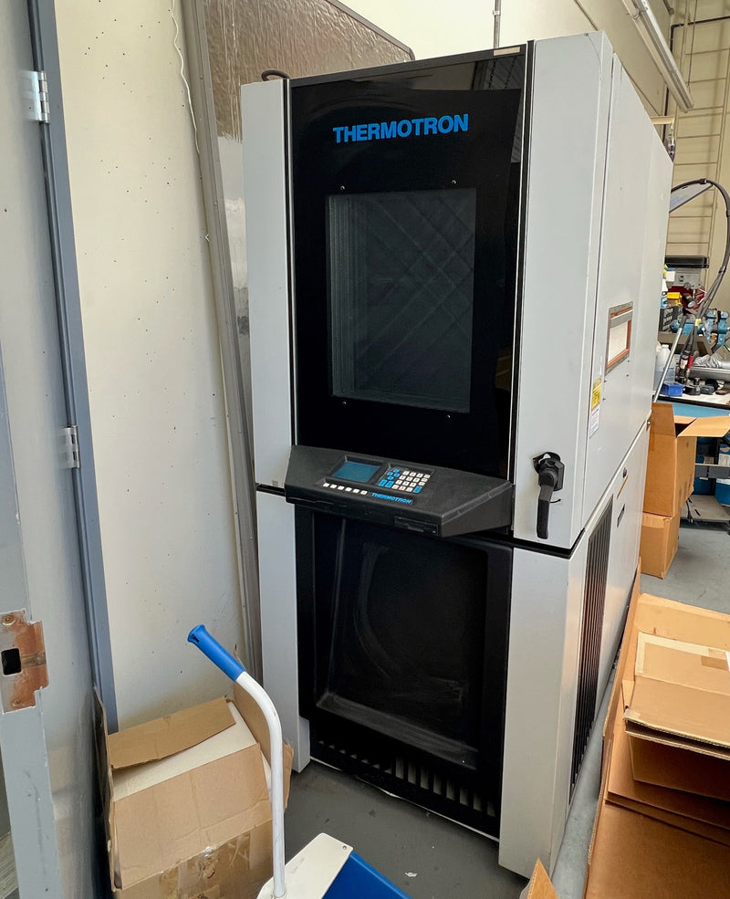 Thermotron SE 300 2 2 Environmental Chamber