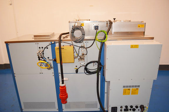 Oxford Plasmalab 100 Plus RIE (Reactive Ion Etcher)