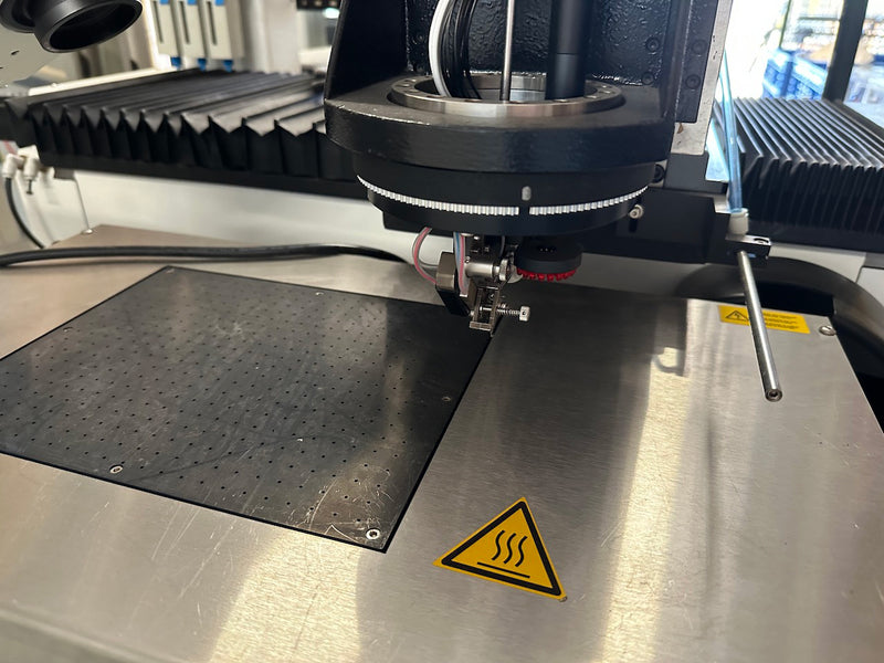 Hesse & Knipps (H&K) Bondjet BJ 815 Wire Bonder