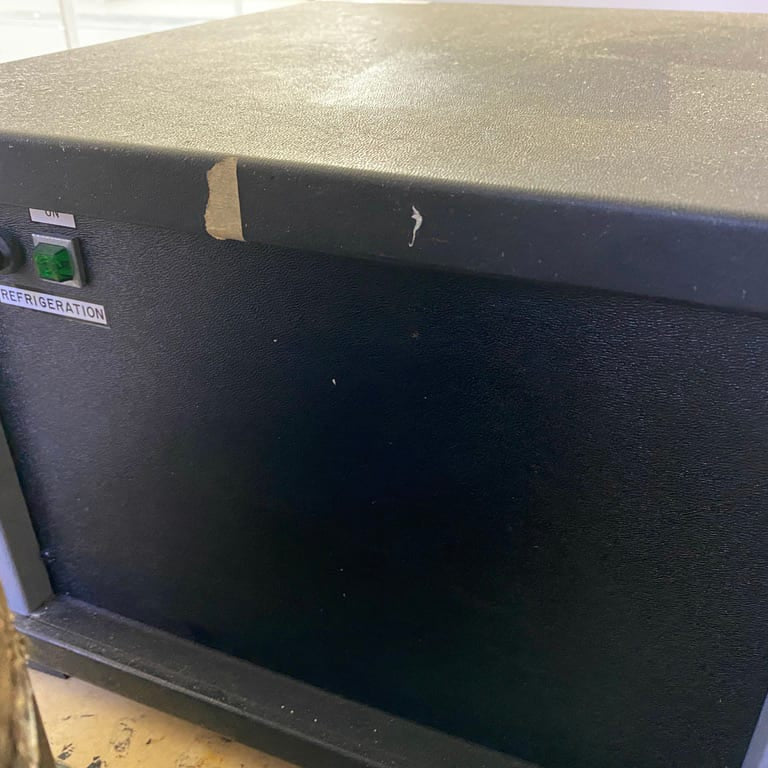 FC 20 60 PE Refrigerator