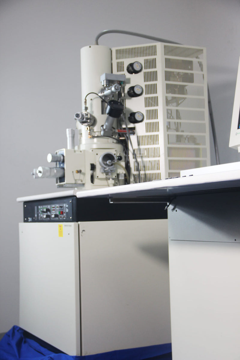 Hitachi S 4500 FE-SEM (Field Emission Scanning Electron Microscope)