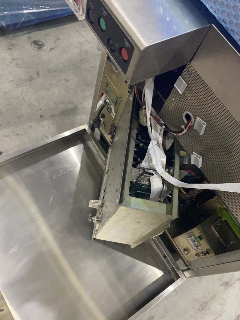 KLA Surfscan 6420 Particle Defect System