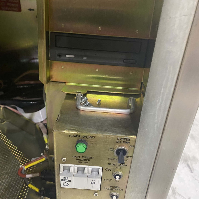 KLA Surfscan 6420 Particle Defect System