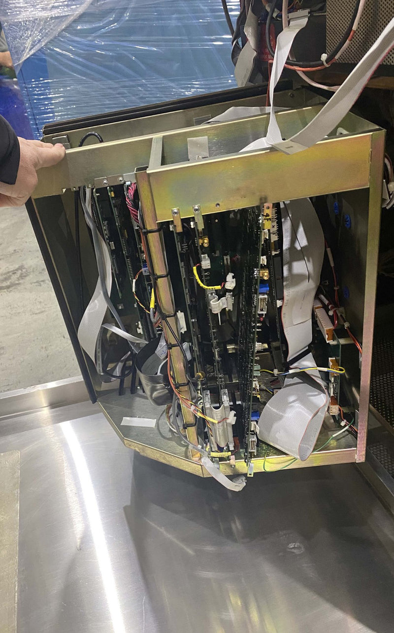 KLA Surfscan 6420 Particle Defect System