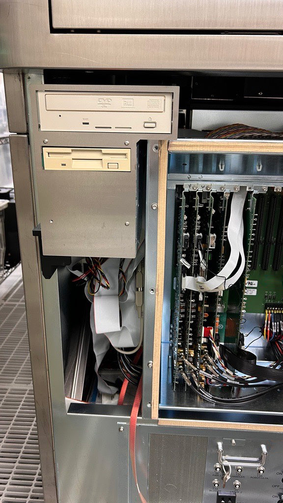 KLA Surfscan SP 1 DLS Particle Defect System