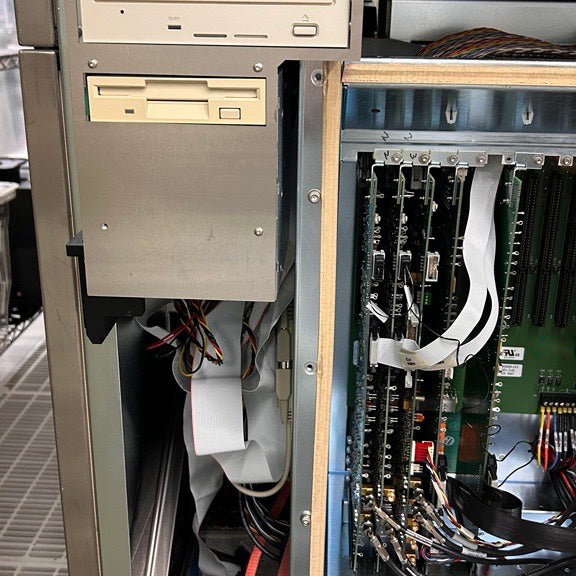 KLA Surfscan SP 1 DLS Particle Defect System