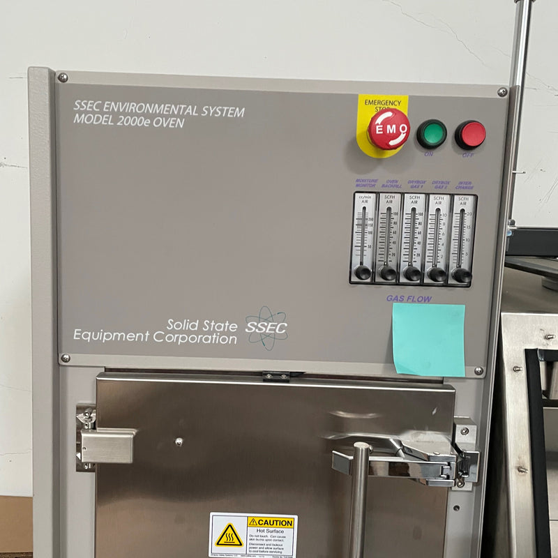 SSEC Glove Box