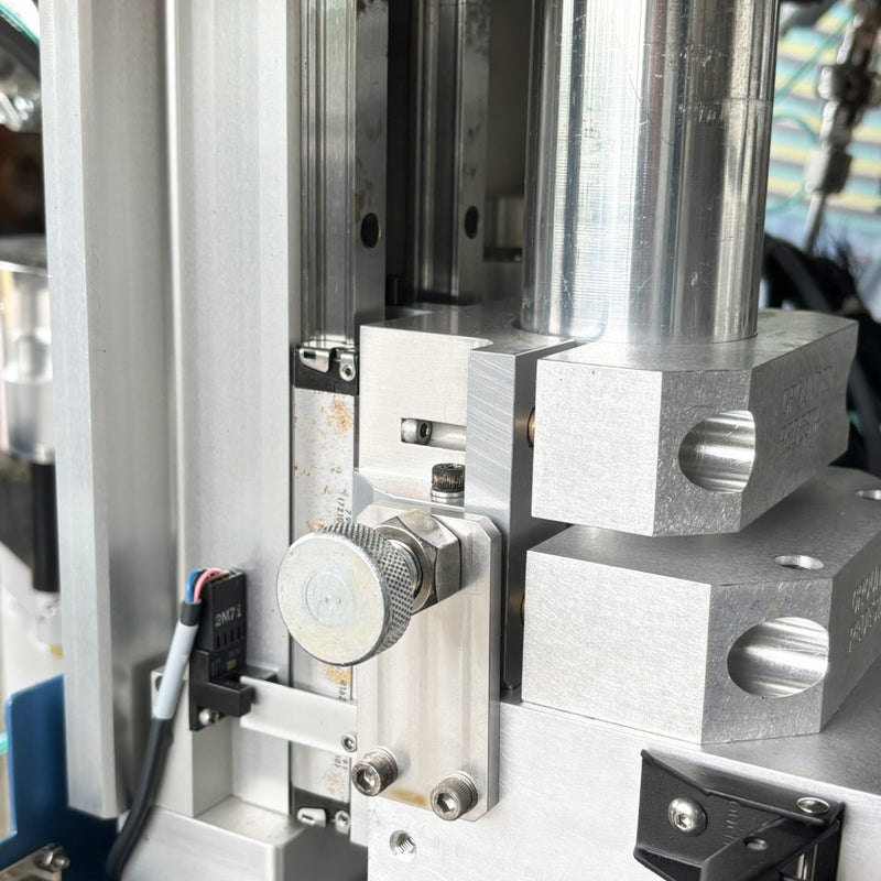 Applied Materials Charger UMB PVD (Physical Vapor Deposition)