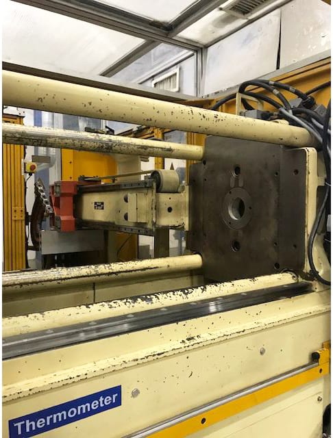 Husky HyPet 120 Injection Molding Machine