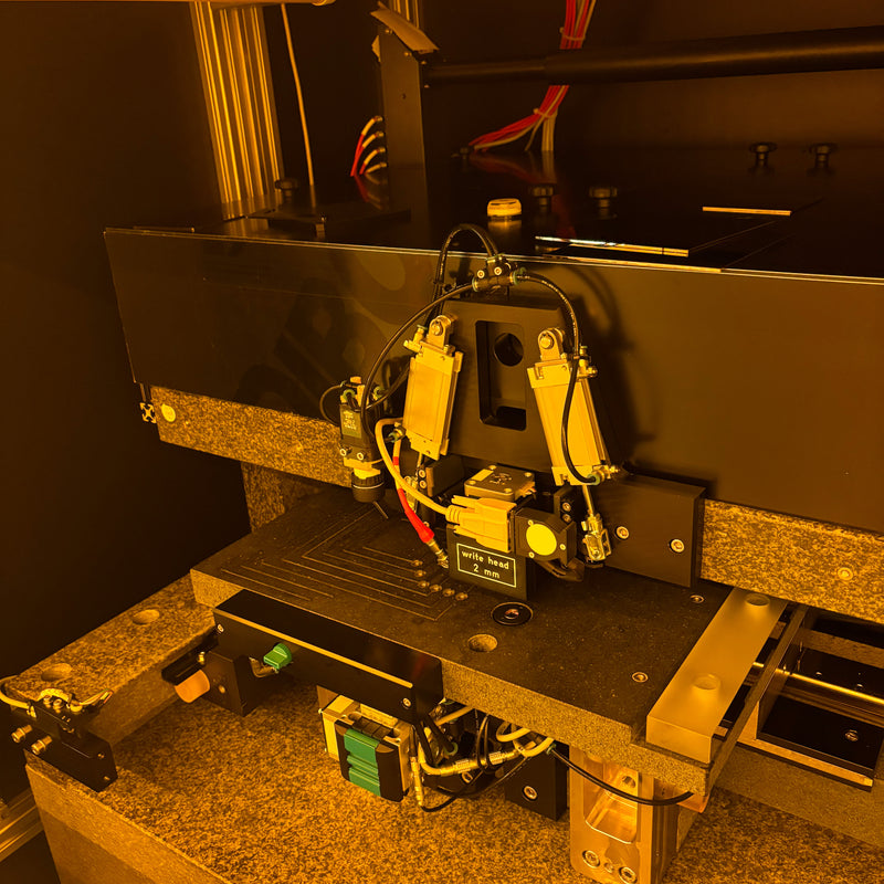 Heidelberg DWL 2000 Laser Pattern Generator and Direct Writer