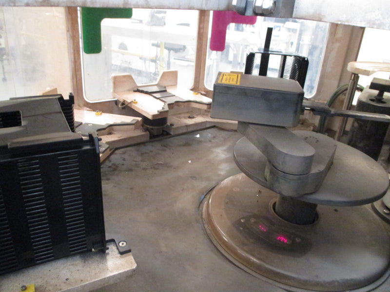 Strasbaugh 7 AF Edge Grinder