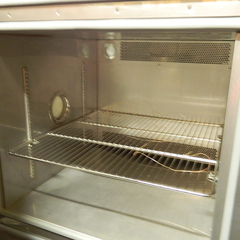 Test Equity 1007 S Temperature Chamber
