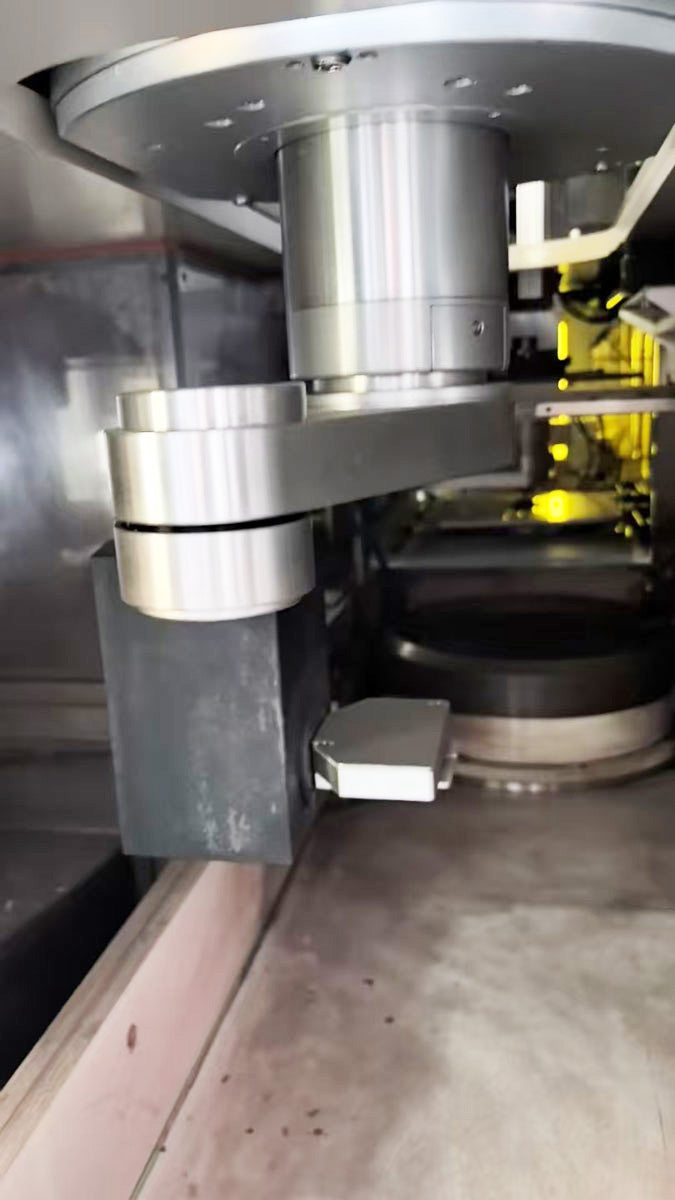 Accretech / TSK PG 300 RM Grinder / Lapper / Polisher
