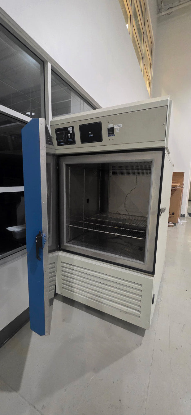 Tenney T 30 C Temperature Chambers