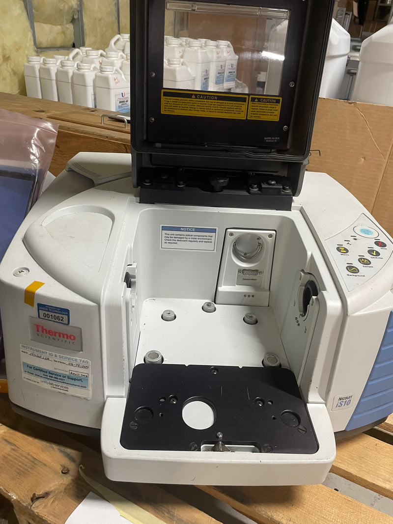 Thermo Scientific Nicolet iS 10 Spectrophotometer
