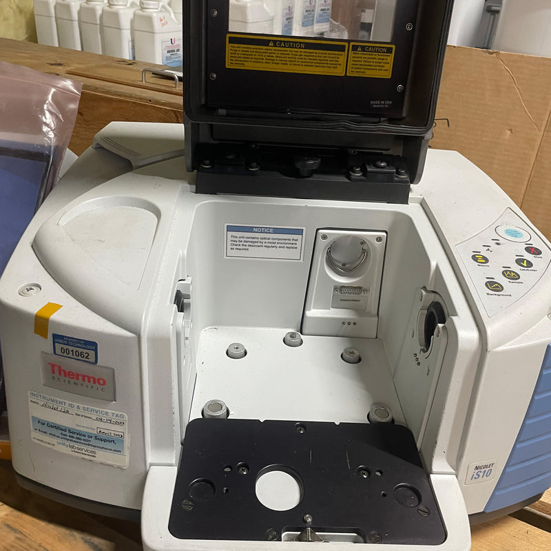 Thermo Scientific Nicolet iS 10 Spectrophotometer