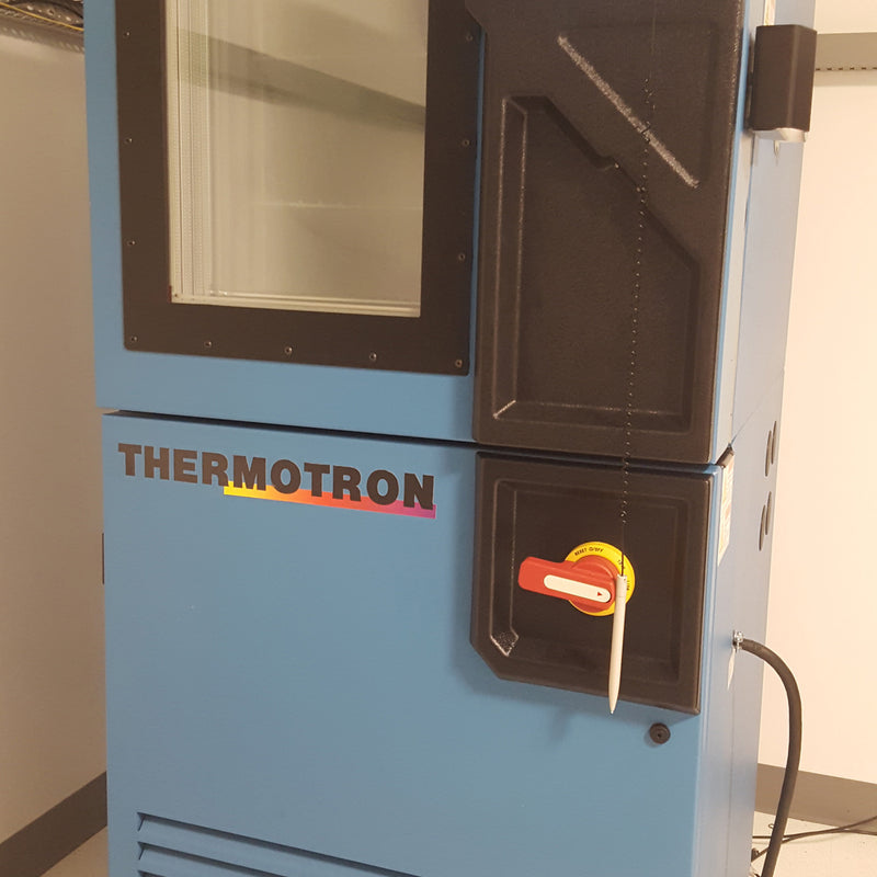 Thermotron S 4 8200 Temperature Cycling Chamber