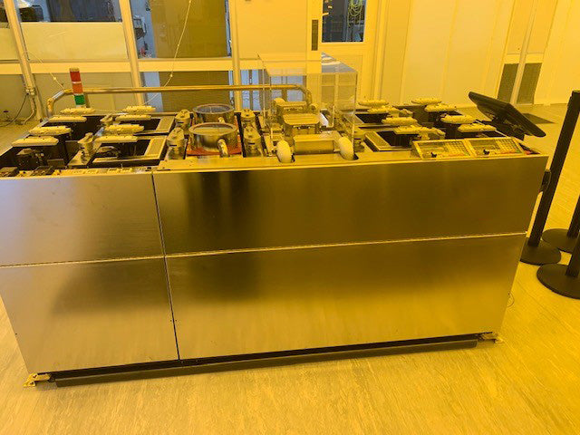 SVG 8800 Coater / Developer