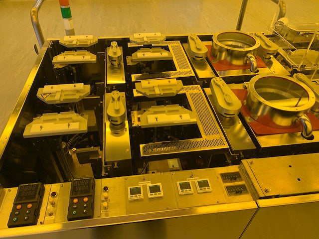 SVG 8800 Coater / Developer