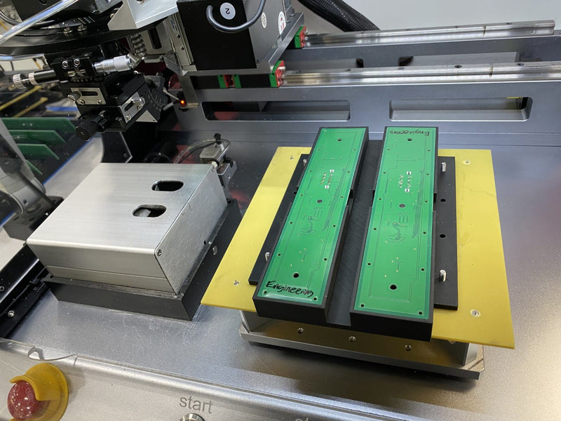 Thermaltronics TMT R 9800 S Precision Robot Soldering System