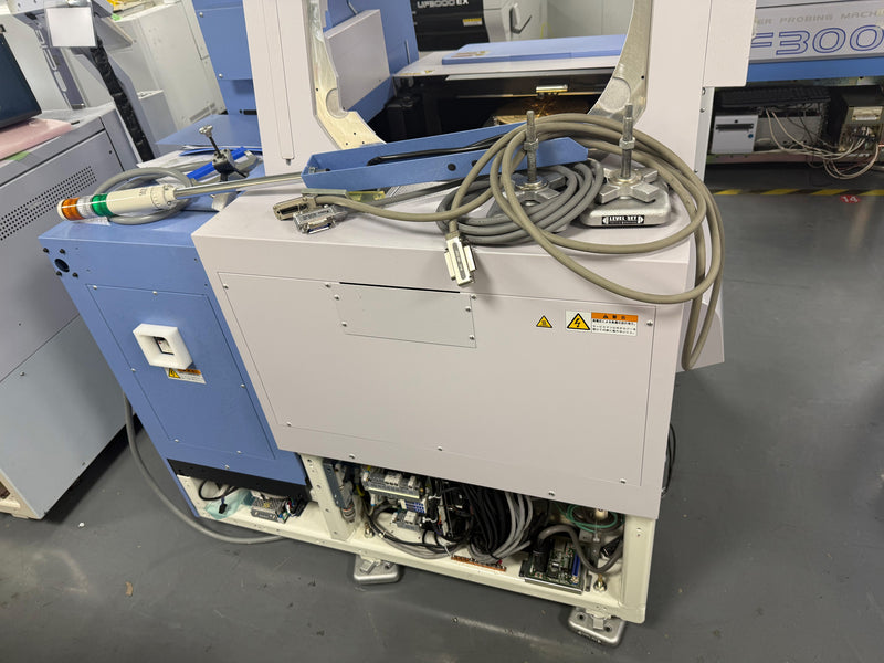 Accretech / TSK UF 200 R Prober