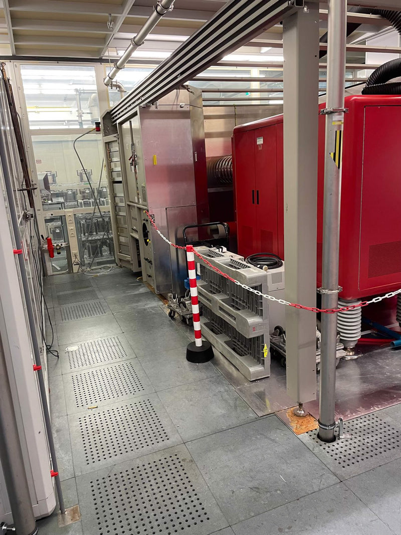 Varian E 220 HP Implanter