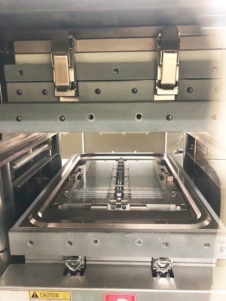 Towa YPS 2060 Auto Molding System