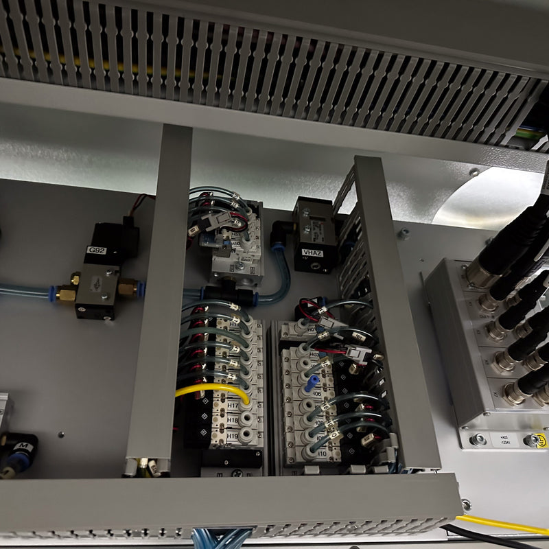 Aixtron G 4 MOCVD (Metal Organic Chemical Vapor Deposition)