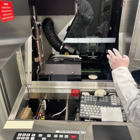 KLA Surfscan 6420 Particle Defect System