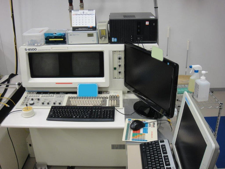 Hitachi S 4500 FE-SEM (Field Emission Scanning Electron Microscope)