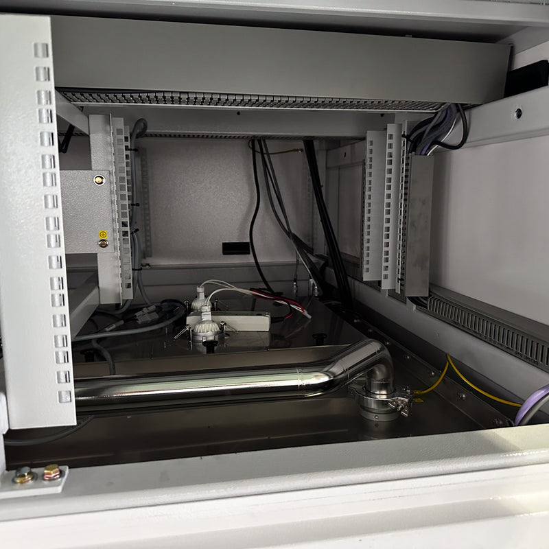 Aixtron G 4 MOCVD (Metal Organic Chemical Vapor Deposition)