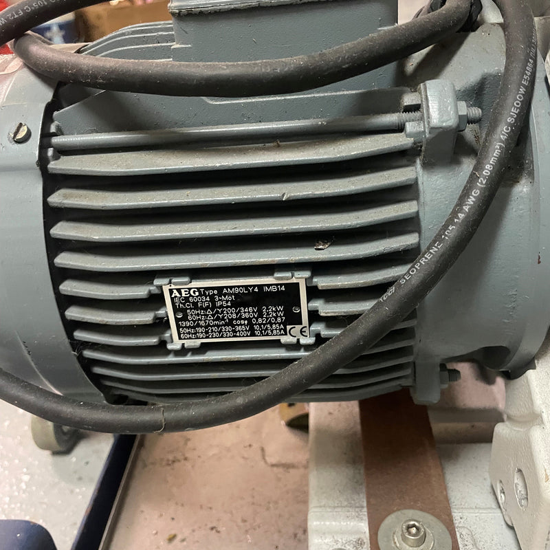 Leybold D 65 BCS Vacuum Pump