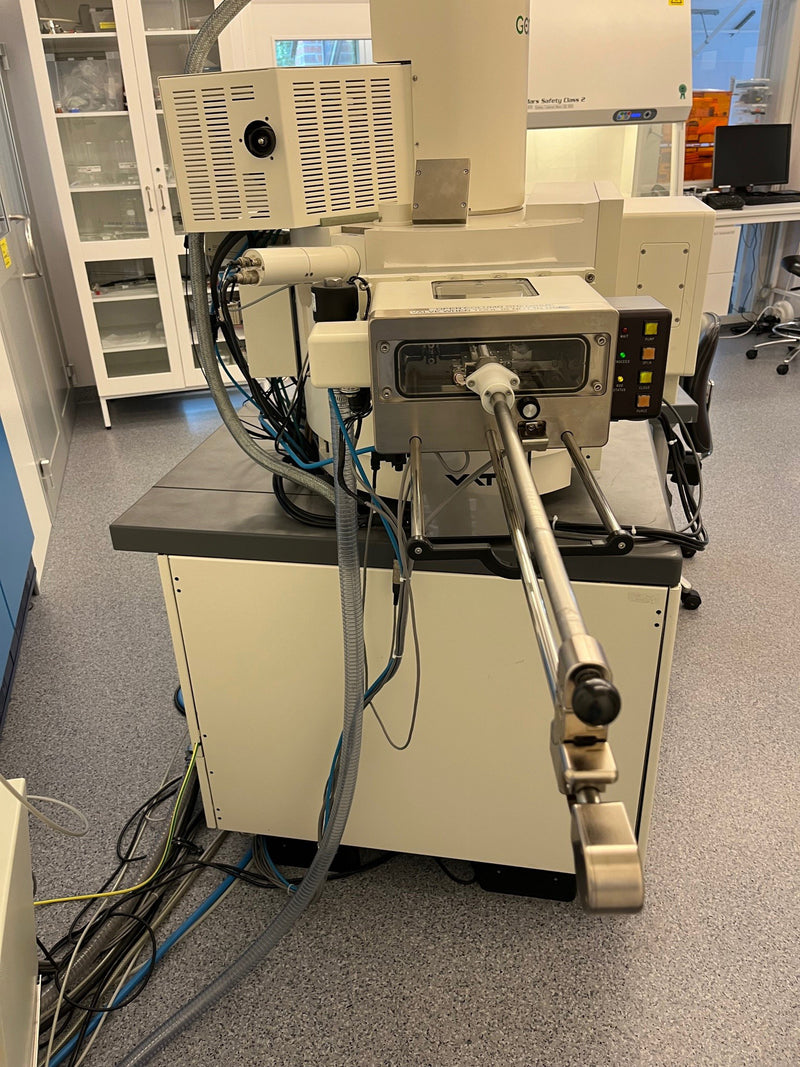 Zeiss Leo 1560 SEM (Scanning Electron Microscope)