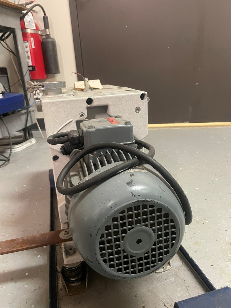 Leybold D 65 BCS Vacuum Pump