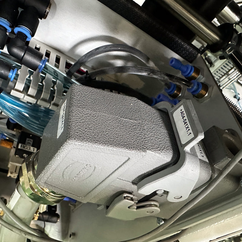 Aixtron G 4 MOCVD (Metal Organic Chemical Vapor Deposition)
