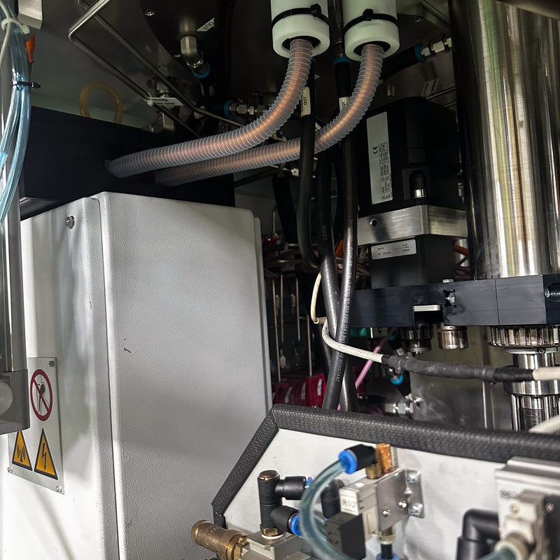 Aixtron G 4 MOCVD (Metal Organic Chemical Vapor Deposition)