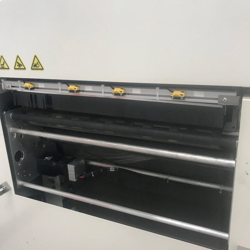 BTU Pyramax 125 N Reflow Oven