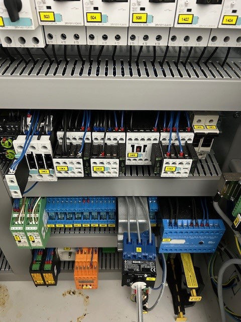 Satisloh CM 2 S Centering Machine