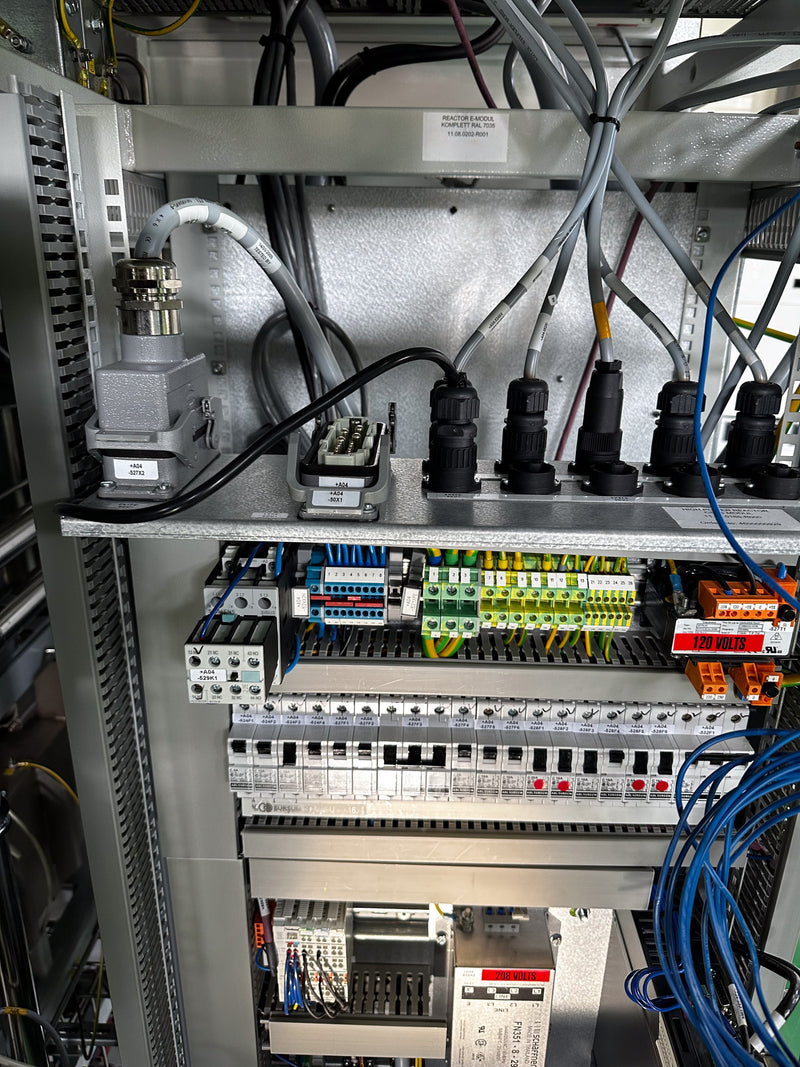Aixtron G 4 MOCVD (Metal Organic Chemical Vapor Deposition)