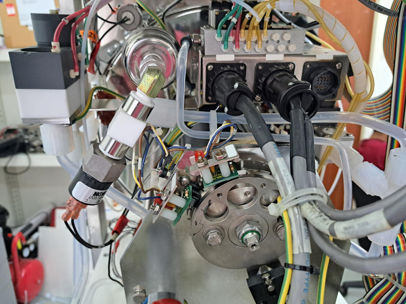 Semitool 870 F SRD (Spin Rinse Dryer)